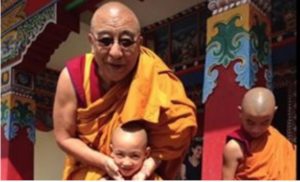 http://www.gplingcanarias.org/wp-content/uploads/2017/12/Ven-Thamthog-Rinpoche-guía-del-Centro-de-Estudios-de-Budismo-tibetano.jpg