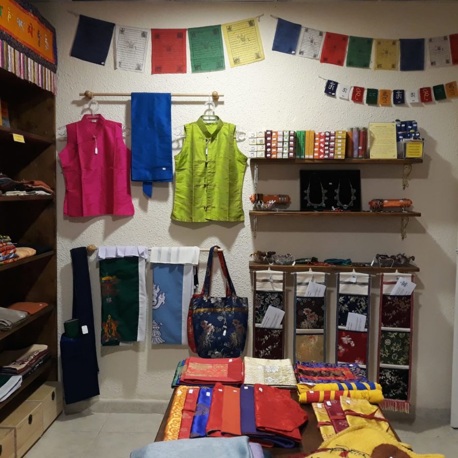Artesanía Tibetana en Ghe Pel Ling Canarias, Tenerife - Centro de meditación y estudio de Budismo tibetano. 3